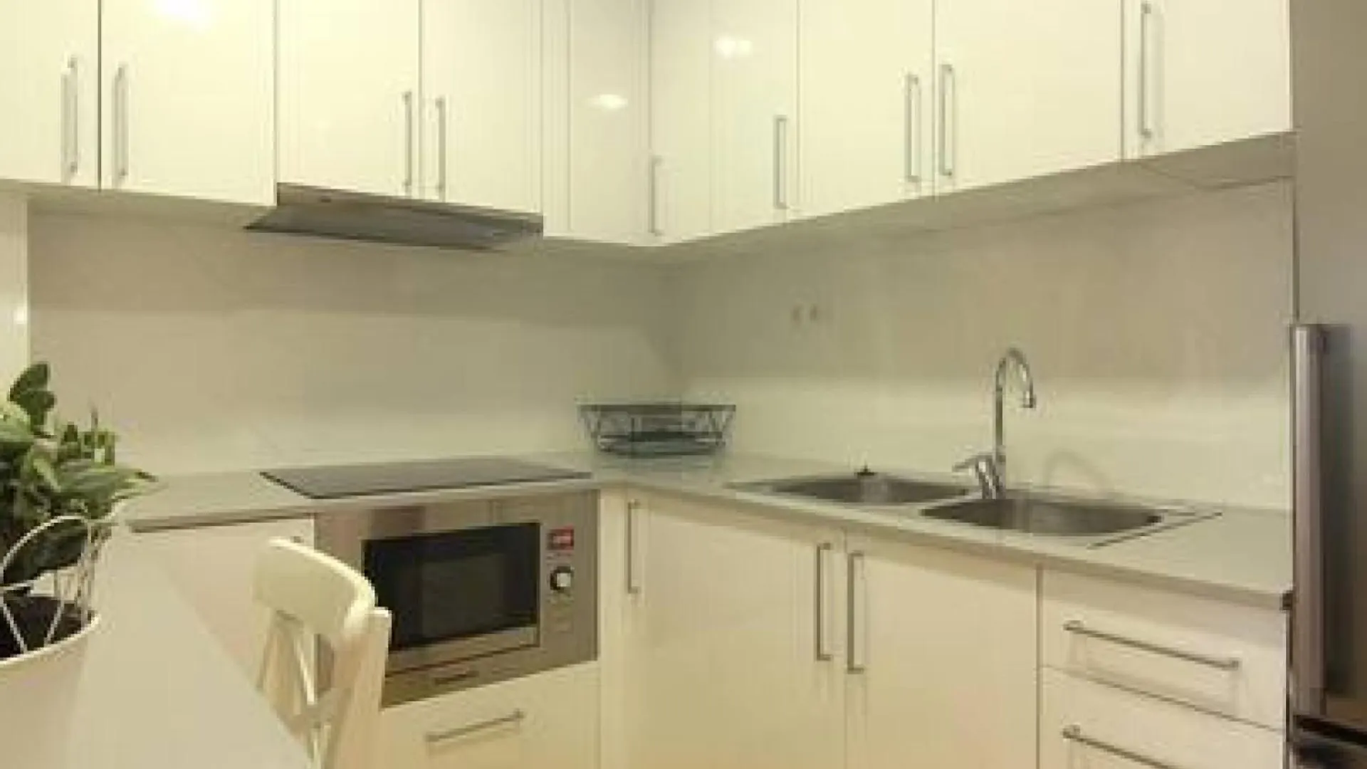 Mab2 - Mab2 - Apt At Street Level With Private Terrace 0*, Barcelona Spain